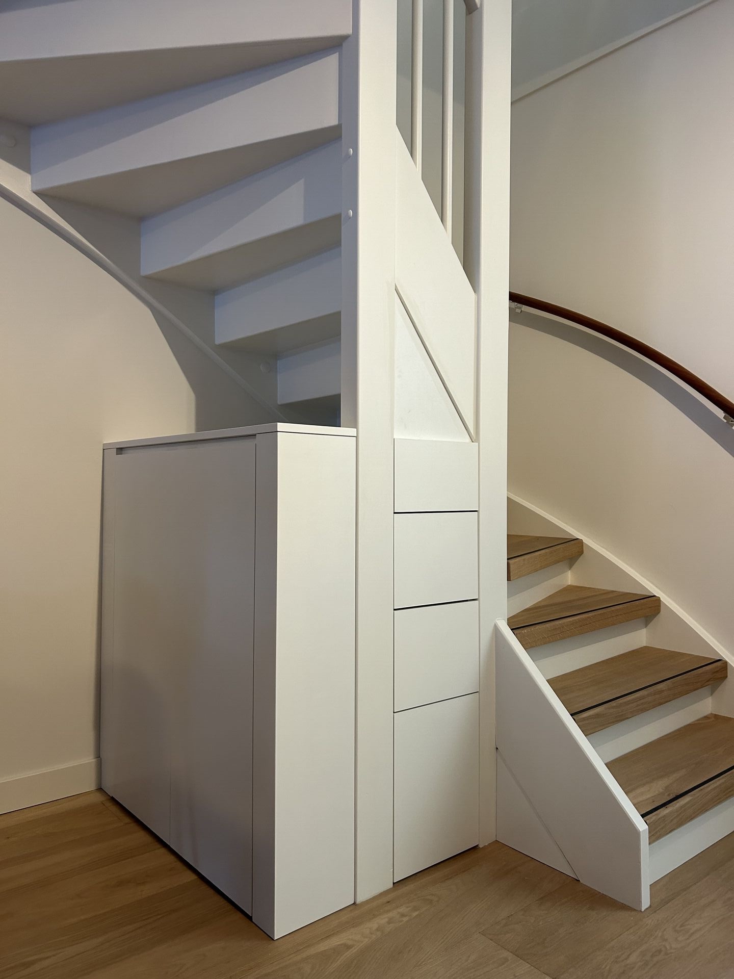 Maatwerk meubel zijaanzicht