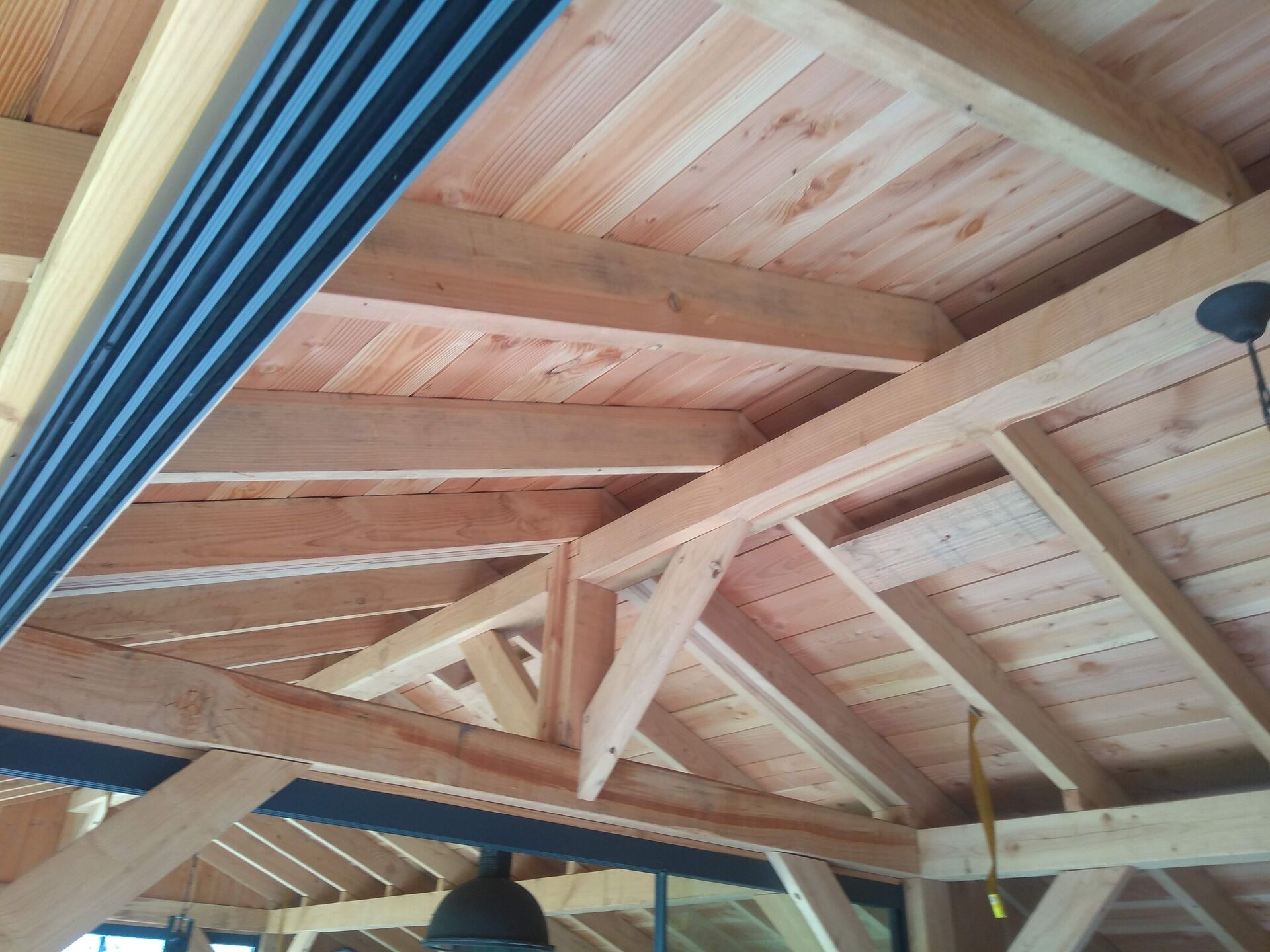 Tuinhuis kapschuur detail