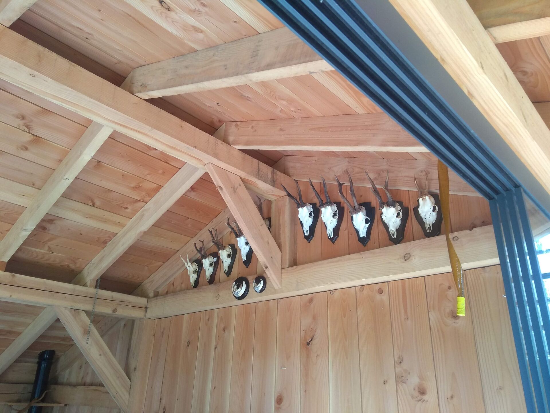 Tuinhuis kapschuur interieur